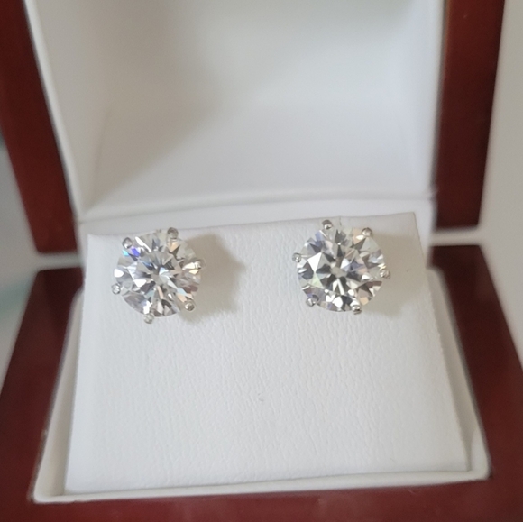 Jewelry - New 4ct Certified Moissanite Stud Earrings